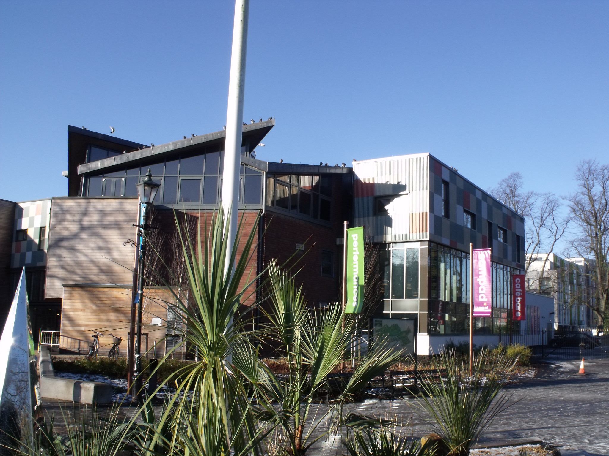 Postqualitative Methodological Approaches in Research with Children and Young People